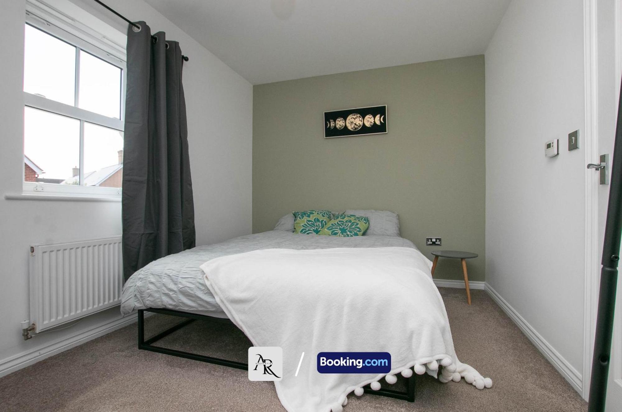 Cozy House By Ar Properties Short Lets & Serviced Accommodation קולצ'סטר מראה חיצוני תמונה